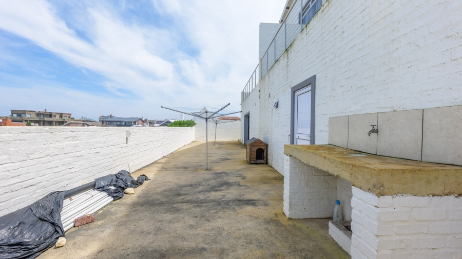 4 Bedroom Property for Sale in Oceanview Heights Western Cape